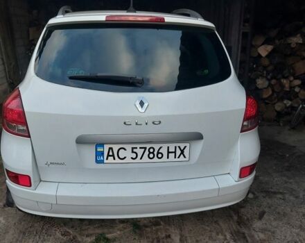 Белый Рено Клио, объемом двигателя 1.5 л и пробегом 250 тыс. км за 6100 $, фото 1 на Automoto.ua