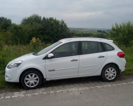 Белый Рено Клио, объемом двигателя 1.5 л и пробегом 284 тыс. км за 5400 $, фото 1 на Automoto.ua