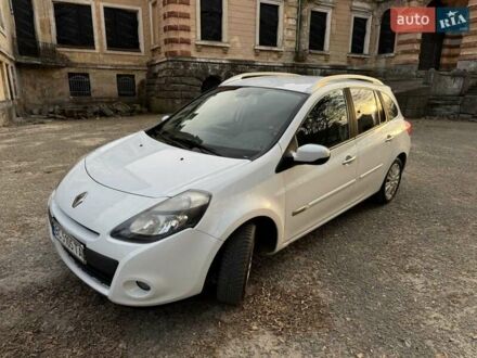 Рено Клио 2011 в Львове на Automoto.ua Белый Рено Клио, объемом двигателя 1.6 л и пробегом 300 тыс. км за 5700 $, фото 1 на Automoto.ua