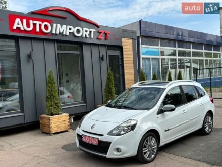 Белый Рено Клио, объемом двигателя 1.2 л и пробегом 253 тыс. км за 5850 $, фото 1 на Automoto.ua