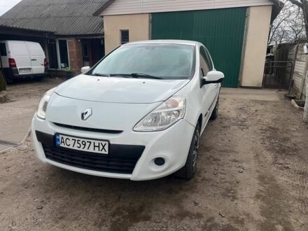 Білий Рено Кліо, об'ємом двигуна 1.1 л та пробігом 250 тис. км за 3699 $, фото 1 на Automoto.ua
