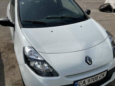 Рено Кліо 2011 у Черкасах на Automoto.ua Білий Рено Кліо, об'ємом двигуна 1.5 л та пробігом 250 тис. км за 4200 $, фото 1 на Automoto.ua