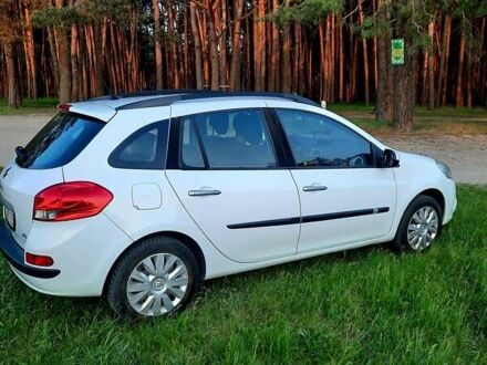 Рено Кліо 2011 у Сумах на Automoto.ua Білий Рено Кліо, об'ємом двигуна 1.5 л та пробігом 315 тис. км за 6200 $, фото 1 на Automoto.ua