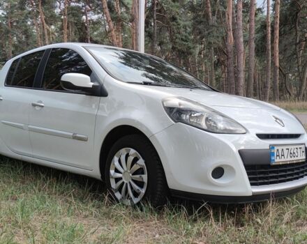 Білий Рено Кліо, об'ємом двигуна 1.46 л та пробігом 190 тис. км за 5350 $, фото 1 на Automoto.ua