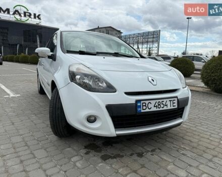 Белый Рено Клио, объемом двигателя 1.15 л и пробегом 207 тыс. км за 4000 $, фото 1 на Automoto.ua