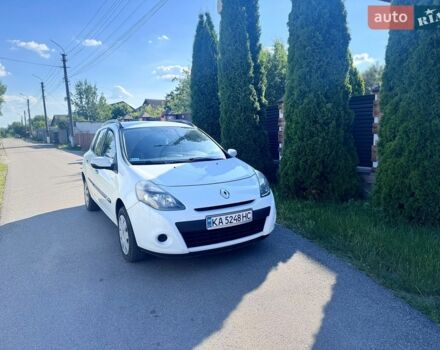 Белый Рено Клио, объемом двигателя 1.46 л и пробегом 300 тыс. км за 4300 $, фото 1 на Automoto.ua