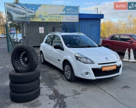 Белый Рено Клио, объемом двигателя 1.2 л и пробегом 206 тыс. км за 6400 $, фото 1 на Automoto.ua
