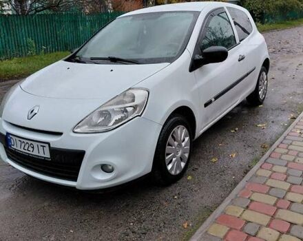 Білий Рено Кліо, об'ємом двигуна 1.46 л та пробігом 225 тис. км за 4600 $, фото 1 на Automoto.ua