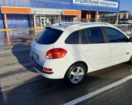 Білий Рено Кліо, об'ємом двигуна 0 л та пробігом 133 тис. км за 5999 $, фото 1 на Automoto.ua