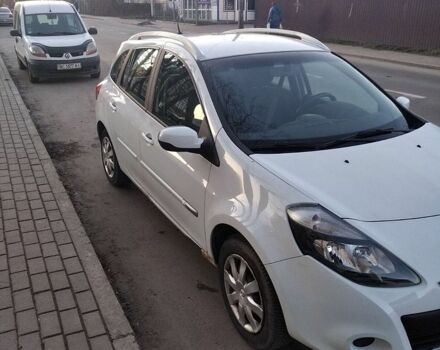 Білий Рено Кліо, об'ємом двигуна 1.5 л та пробігом 320 тис. км за 5100 $, фото 1 на Automoto.ua