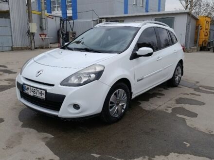 Білий Рено Кліо, об'ємом двигуна 1.5 л та пробігом 257 тис. км за 5850 $, фото 1 на Automoto.ua