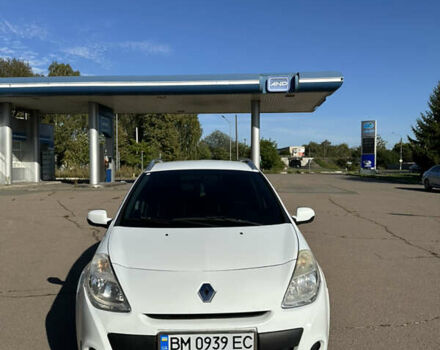 Білий Рено Кліо, об'ємом двигуна 1.46 л та пробігом 339 тис. км за 5300 $, фото 1 на Automoto.ua