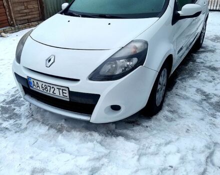 Білий Рено Кліо, об'ємом двигуна 1.5 л та пробігом 25000 тис. км за 4750 $, фото 1 на Automoto.ua