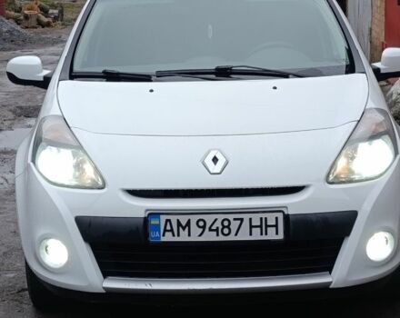 Білий Рено Кліо, об'ємом двигуна 1.5 л та пробігом 245 тис. км за 6200 $, фото 1 на Automoto.ua