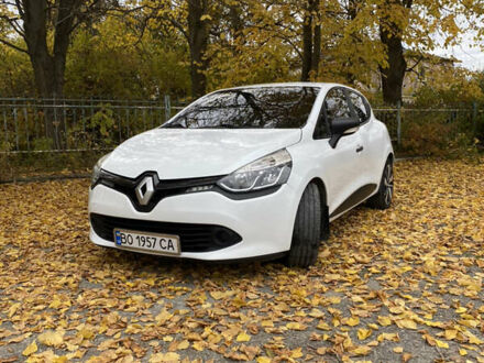 Рено Клио 2013 в Черткове на Automoto.ua Белый Рено Клио, объемом двигателя 1.46 л и пробегом 250 тыс. км за 7300 $, фото 1 на Automoto.ua