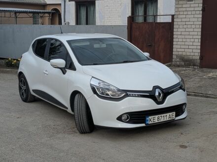 Белый Рено Клио, объемом двигателя 1.5 л и пробегом 345 тыс. км за 7200 $, фото 1 на Automoto.ua