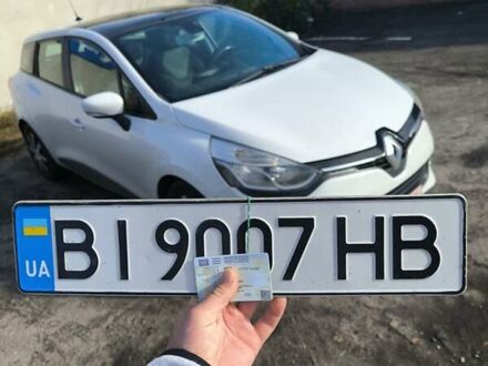 Белый Рено Клио, объемом двигателя 1.5 л и пробегом 242 тыс. км за 7000 $, фото 1 на Automoto.ua