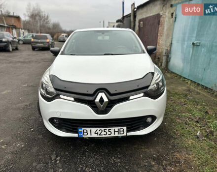 Белый Рено Клио, объемом двигателя 1.46 л и пробегом 298 тыс. км за 5999 $, фото 1 на Automoto.ua