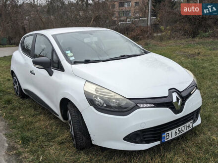 Белый Рено Клио, объемом двигателя 1.5 л и пробегом 214 тыс. км за 7297 $, фото 1 на Automoto.ua