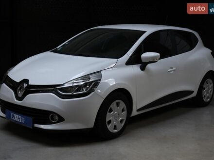 Белый Рено Клио, объемом двигателя 1.5 л и пробегом 233 тыс. км за 9200 $, фото 1 на Automoto.ua
