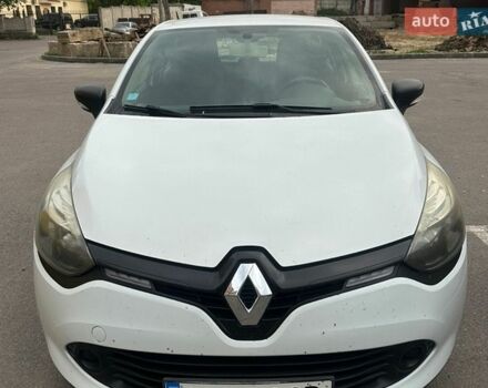 Білий Рено Кліо, об'ємом двигуна 1.46 л та пробігом 205 тис. км за 7500 $, фото 1 на Automoto.ua