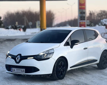 Белый Рено Клио, объемом двигателя 1.46 л и пробегом 220 тыс. км за 6999 $, фото 1 на Automoto.ua