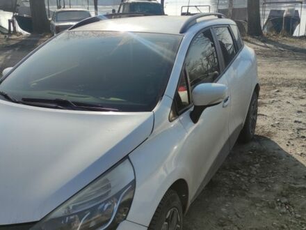 Белый Рено Клио, объемом двигателя 1.5 л и пробегом 320 тыс. км за 6500 $, фото 1 на Automoto.ua