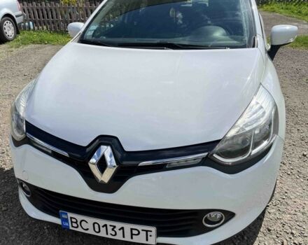 Белый Рено Клио, объемом двигателя 1.5 л и пробегом 220 тыс. км за 8000 $, фото 1 на Automoto.ua