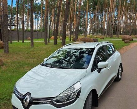 Рено Клио 2015 в Житомире на Automoto.ua Белый Рено Клио, объемом двигателя 1.46 л и пробегом 217 тыс. км за 8000 $, фото 1 на Automoto.ua