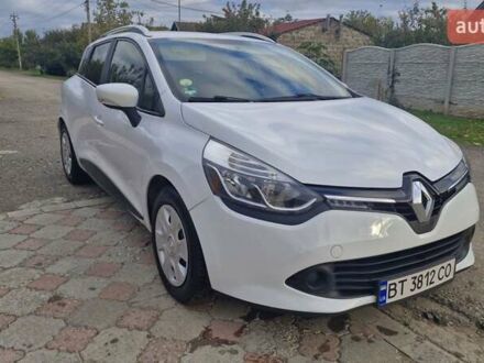 Рено Клио 2015 в Херсоне на Automoto.ua Белый Рено Клио, объемом двигателя 1.46 л и пробегом 280 тыс. км за 7500 $, фото 1 на Automoto.ua