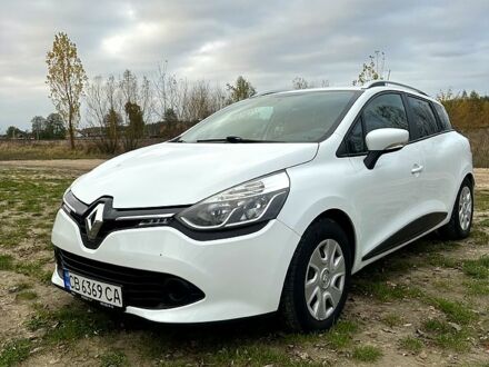 Рено Клио 2015 в Киеве на Automoto.ua Белый Рено Клио, объемом двигателя 1.5 л и пробегом 306 тыс. км за 6900 $, фото 1 на Automoto.ua