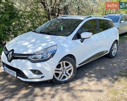 Белый Рено Клио, объемом двигателя 1.5 л и пробегом 193 тыс. км за 8999 $, фото 1 на Automoto.ua