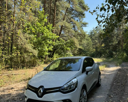Білий Рено Кліо, об'ємом двигуна 1.46 л та пробігом 103 тис. км за 9950 $, фото 1 на Automoto.ua