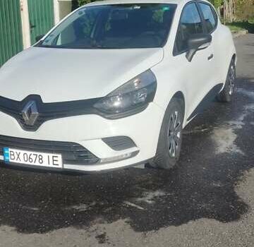 Рено Кліо 2016 у Старокостянтинів на Automoto.ua Білий Рено Кліо, об'ємом двигуна 1.46 л та пробігом 174 тис. км за 8200 $, фото 1 на Automoto.ua