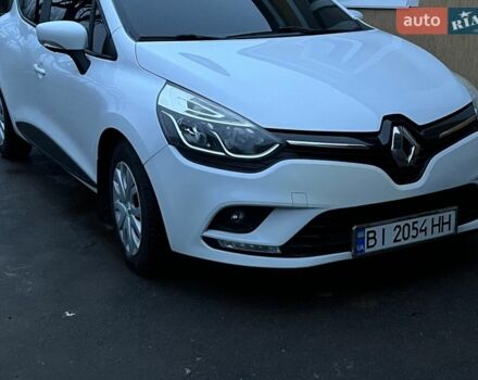 Белый Рено Клио, объемом двигателя 1.5 л и пробегом 200 тыс. км за 8500 $, фото 1 на Automoto.ua