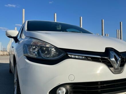 Білий Рено Кліо, об'ємом двигуна 1.5 л та пробігом 170 тис. км за 9800 $, фото 1 на Automoto.ua