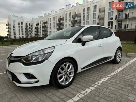 Рено Клио 2016 в Львове на Automoto.ua Белый Рено Клио, объемом двигателя 1.46 л и пробегом 171 тыс. км за 9000 $, фото 1 на Automoto.ua