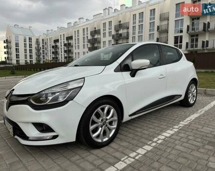Белый Рено Клио, объемом двигателя 1.46 л и пробегом 171 тыс. км за 9000 $, фото 1 на Automoto.ua