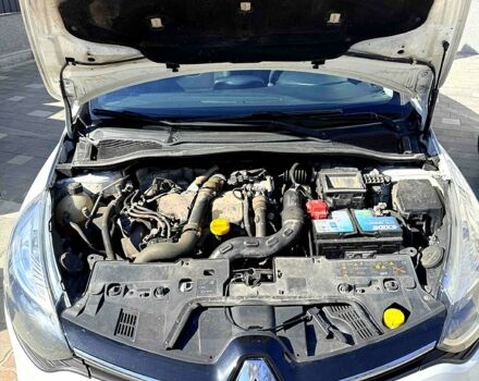 Білий Рено Кліо, об'ємом двигуна 1.5 л та пробігом 244 тис. км за 8900 $, фото 1 на Automoto.ua
