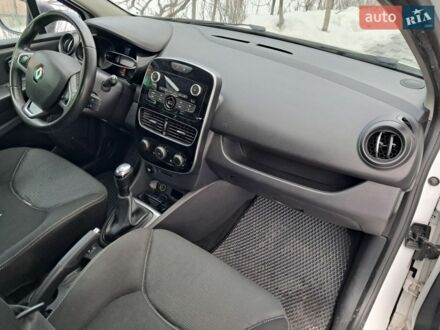 Білий Рено Кліо, об'ємом двигуна 1.5 л та пробігом 200 тис. км за 7999 $, фото 1 на Automoto.ua