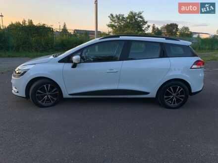 Белый Рено Клио, объемом двигателя 1.5 л и пробегом 226 тыс. км за 8650 $, фото 1 на Automoto.ua
