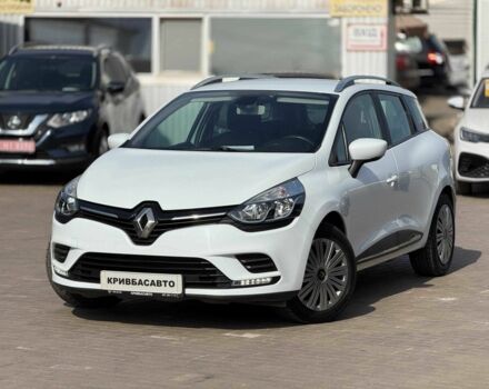 Белый Рено Клио, объемом двигателя 1.5 л и пробегом 182 тыс. км за 8800 $, фото 1 на Automoto.ua