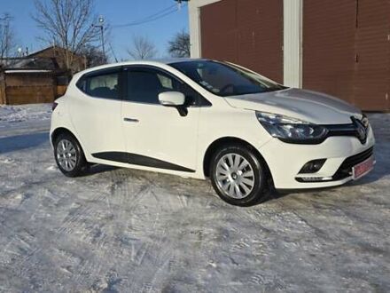 Білий Рено Кліо, об'ємом двигуна 1.5 л та пробігом 162 тис. км за 10400 $, фото 1 на Automoto.ua