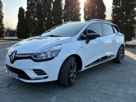 Білий Рено Кліо, об'ємом двигуна 1.5 л та пробігом 275 тис. км за 8800 $, фото 1 на Automoto.ua