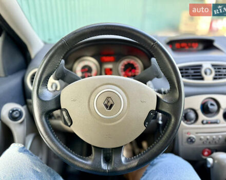 Бежевый Рено Клио, объемом двигателя 1.6 л и пробегом 191 тыс. км за 6000 $, фото 24 на Automoto.ua