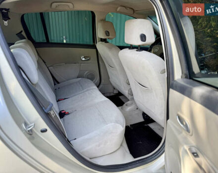 Бежевый Рено Клио, объемом двигателя 1.6 л и пробегом 191 тыс. км за 6000 $, фото 22 на Automoto.ua