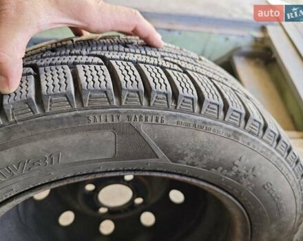 Бежевый Рено Клио, объемом двигателя 1.39 л и пробегом 315 тыс. км за 2700 $, фото 14 на Automoto.ua