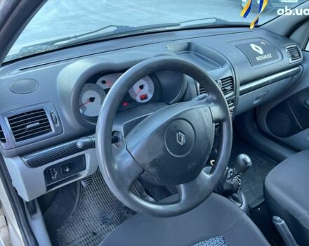 Бежевый Рено Клио, объемом двигателя 1.4 л и пробегом 228 тыс. км за 2790 $, фото 16 на Automoto.ua