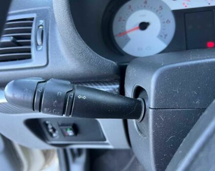 Бежевый Рено Клио, объемом двигателя 1.4 л и пробегом 228 тыс. км за 2790 $, фото 23 на Automoto.ua