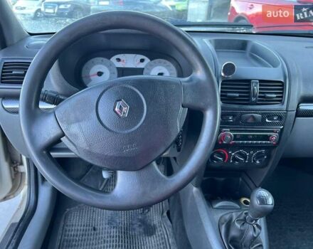 Бежевый Рено Клио, объемом двигателя 1.4 л и пробегом 228 тыс. км за 2790 $, фото 21 на Automoto.ua